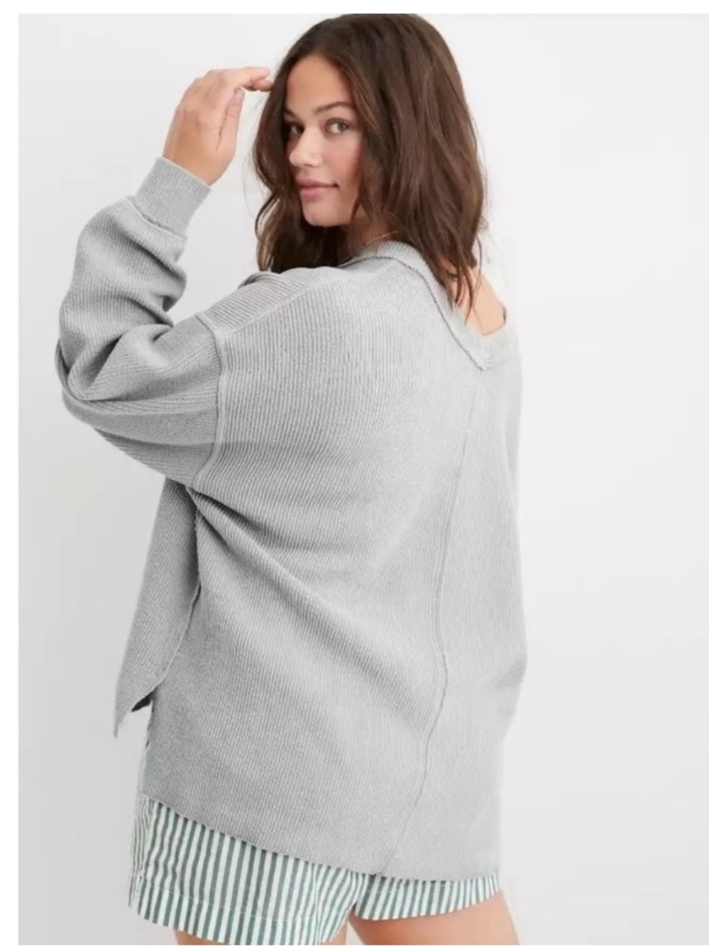 Aerie Wonder Textured Ribbed V-Neck Sweatshirt in Silver Shadow Small - Picture 2 of 6
